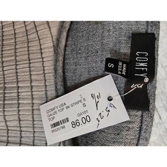 Comfy USA 100% cotton  gray and white striped  oversized top. NWT. Size S. - Picture 4 of 5